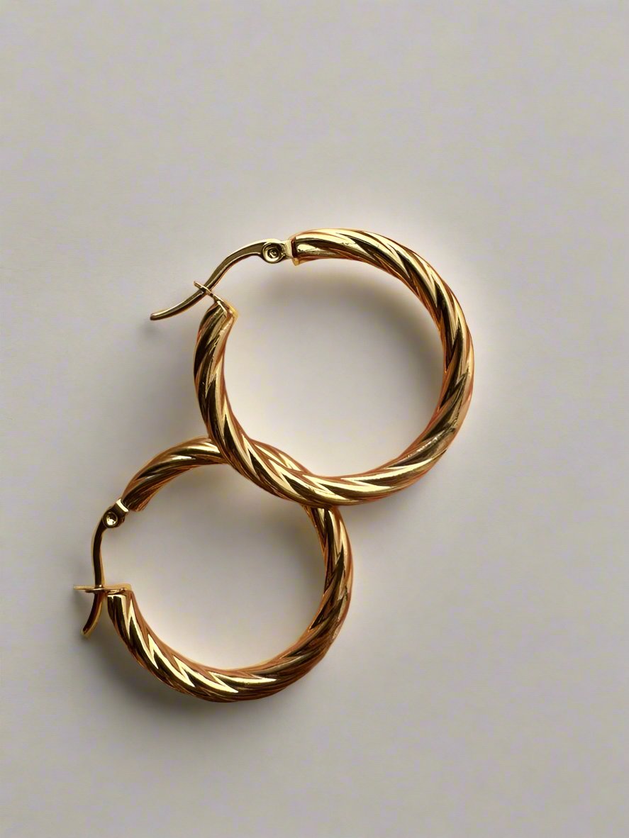 1 Pair Simple Style C Shape 18k Gold Plated Hoop Earrings Ear Studs