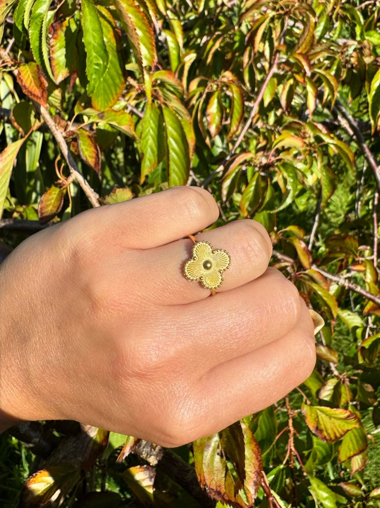 Delicate Gold Clover Ring - 18k Gold Plated Stainless Steel