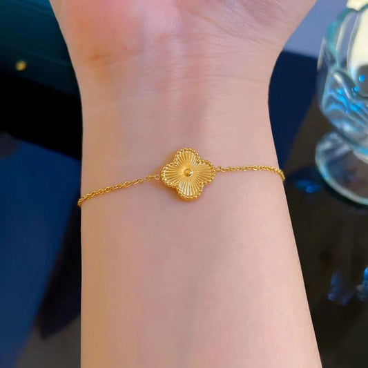 Simple Gold Single Clover Bracelet - 18k Gold Plated Stainless Steel